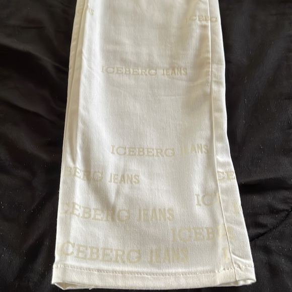 Vintage Iceberg Jeans - Picture 8 of 9